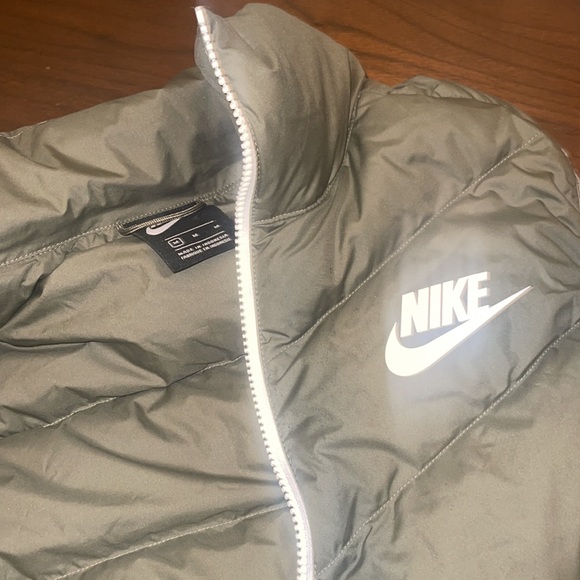 Mens Nike vest size medium - Picture 4 of 8